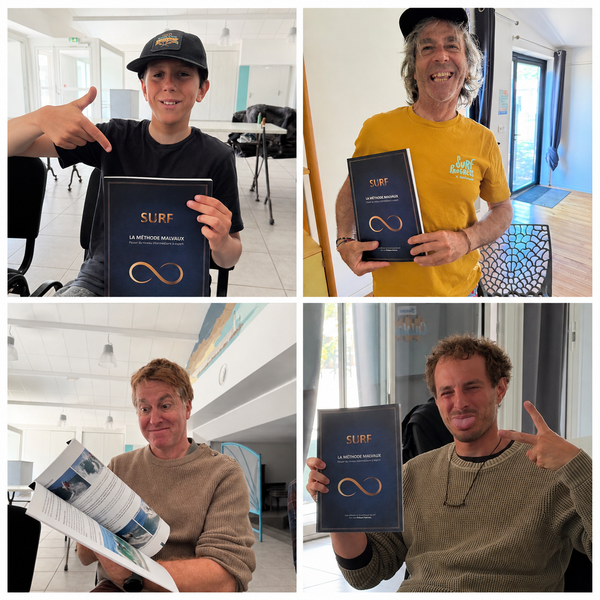 Quatre surfeurs tiennent le livre La Méthode Malvaux