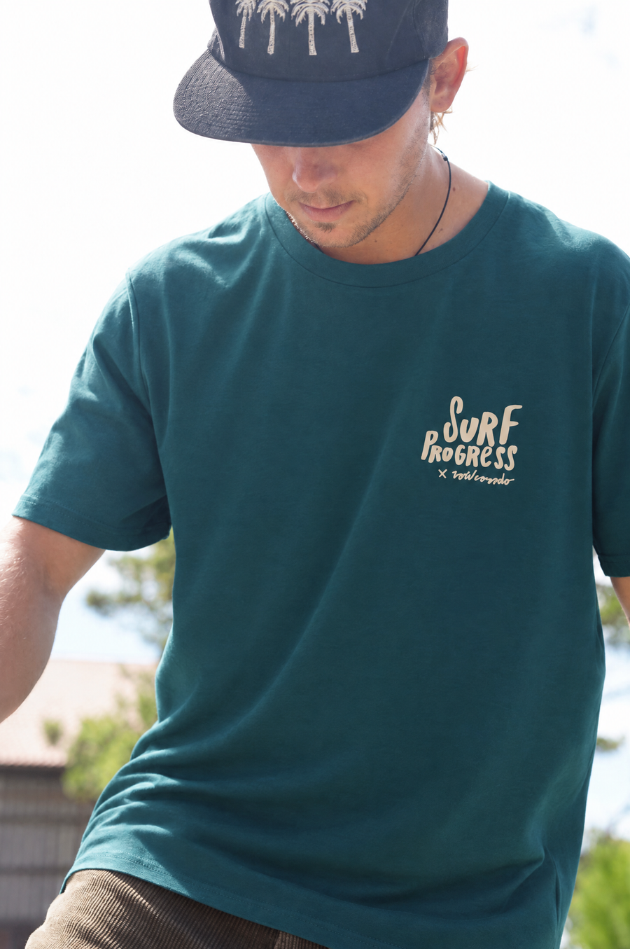 T-shirt Surf Progress Glazed Green porté