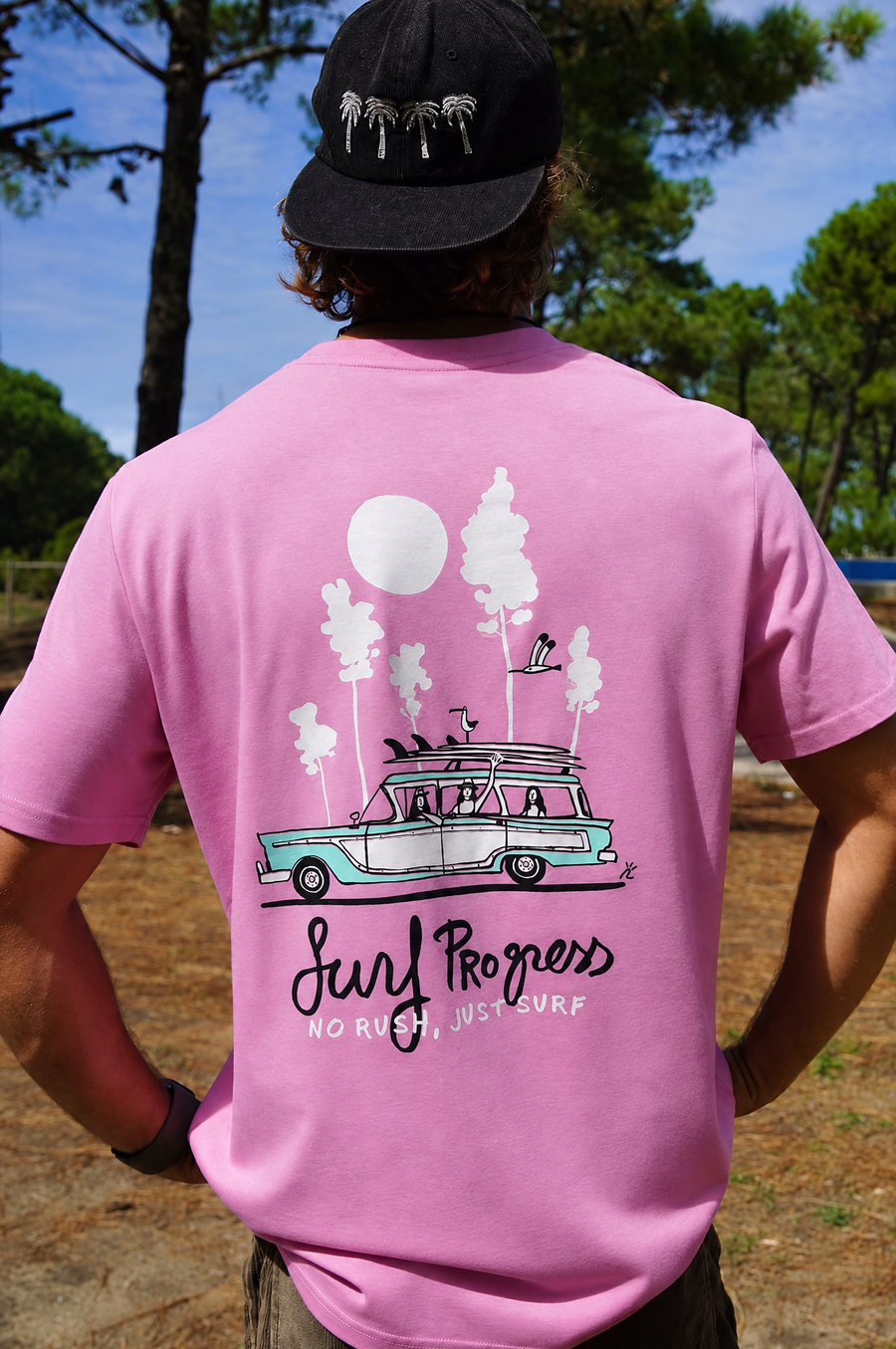 T-shirt Surf Progress Bubble Pink porté